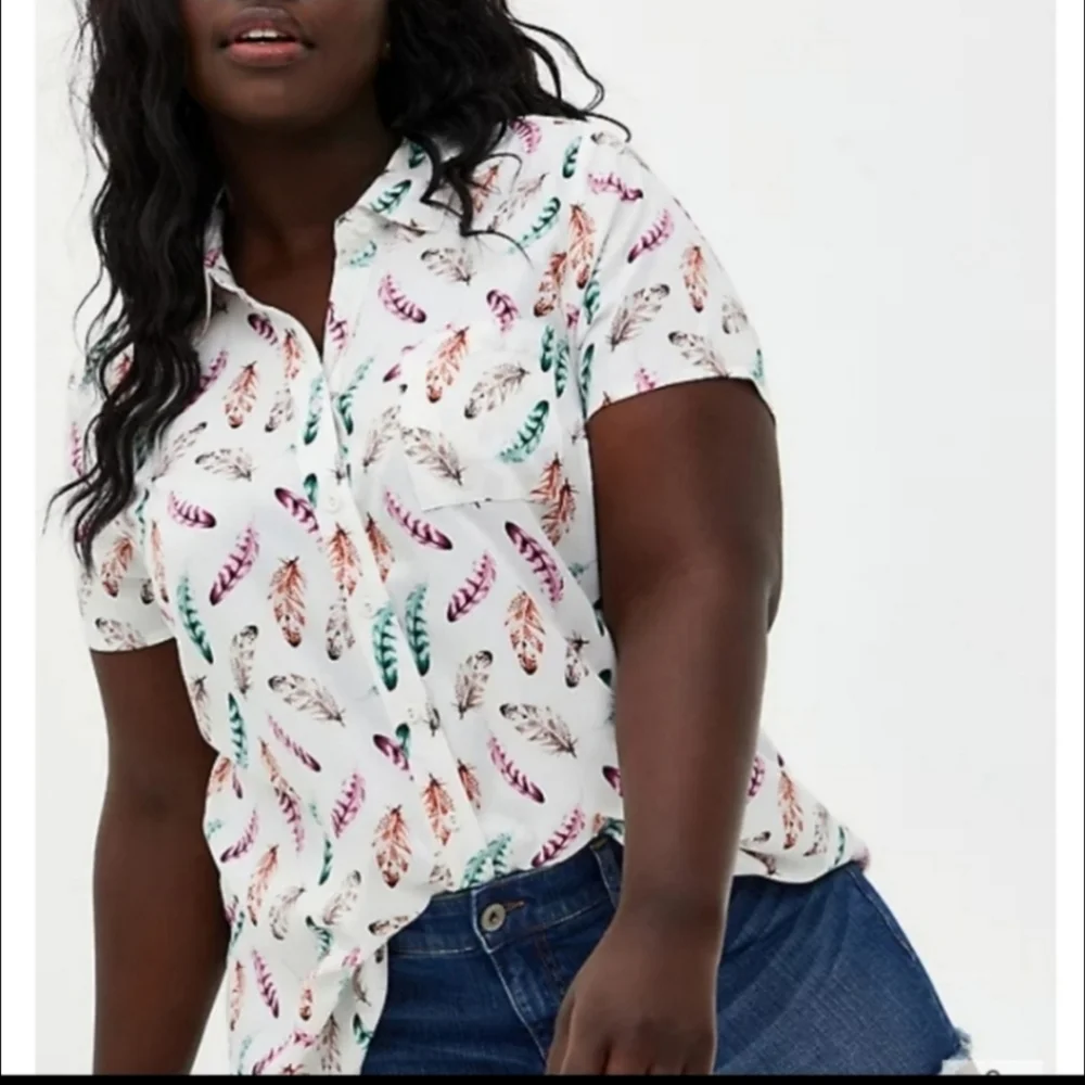 Torrid feather print challis botton down shirt